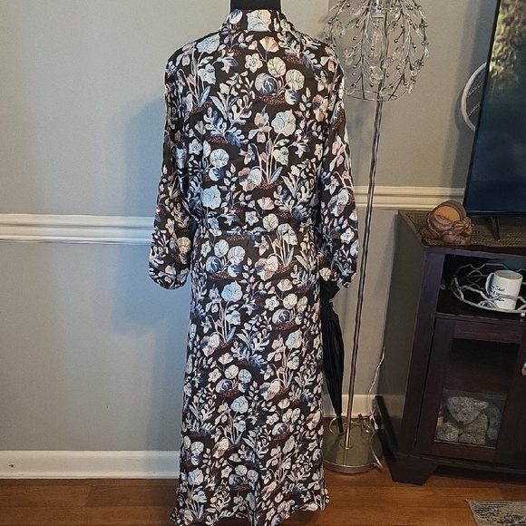 J. McLaughlin Black Floral Long Sleeve Dress - Picture 7 of 10